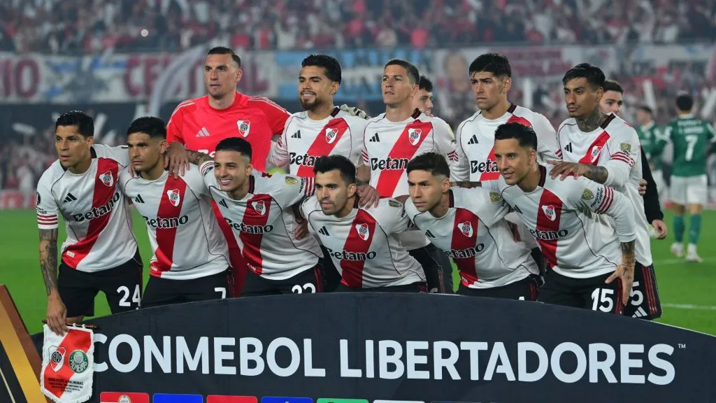 River Plate durante registro antes de jogo contra o Palmeiras em Buenos Aires (Foto: Marcelo Endelli/Getty Images)