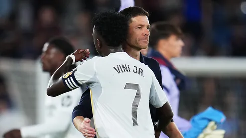 Vinicius Junior e Xabi, do Real Madrid. (Foto: Aitor Alcalde/Getty Images)