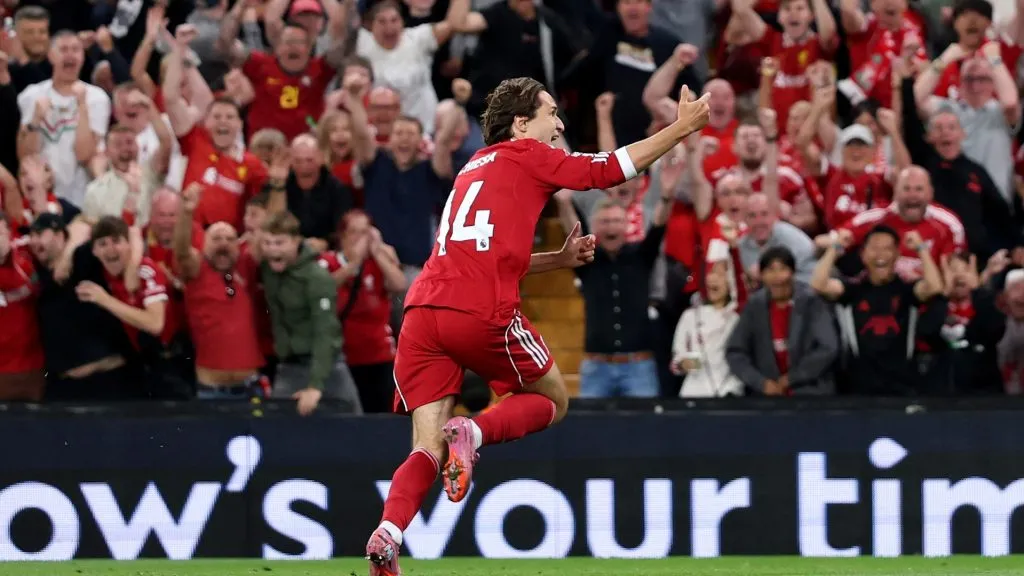 Federico Chiesa marcou na estreia da Premier League. Foto: Michael Steele/Getty Images