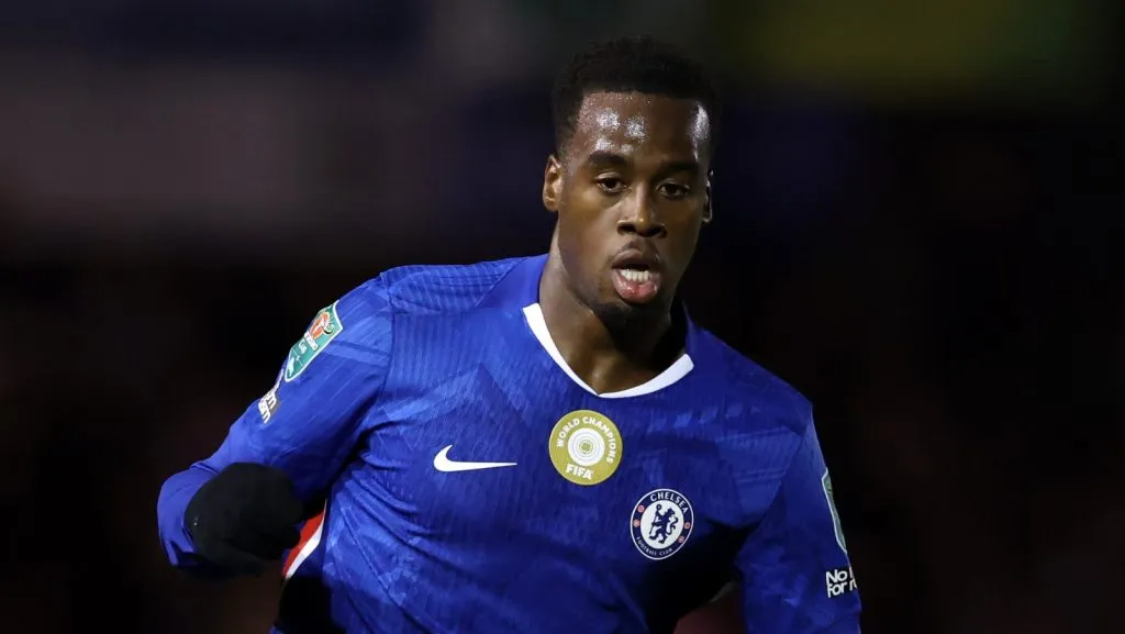 LINCOLN, ENGLAND – SEPTEMBER 23: Jamie Gittens of Chelsea during the Carabao Cup Third Round match between Lincoln City and Chelsea at LNER Stadium on September 23, 2025 in Lincoln, England. (Photo by Justin Setterfield/Getty Images)