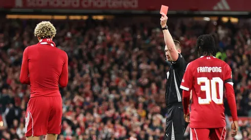 O Liverpool não contará com Hugo Ekitike no próximo jogo em Selhurst Park devido à expulsão anterior. O atacante retorna nos duelos seguintes, incluindo a Liga dos Campeões contra o Galatasaray e o confronto com o Chelsea. (Photo by Jan Kruger/Getty Images)