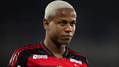 Flamengo dá sinal positivo para vender Wallace Yan ao Crystal Palace por R$ 156 milhões. Foto: Jorge Rodrigues/AGIF