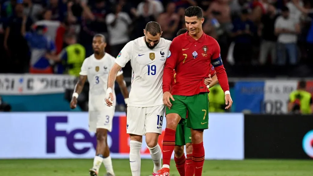 Benzema e Cristiano Ronaldo se enfrentaram três vezes por suas seleções. Foto: Tibor Illyes – Pool/Getty Images