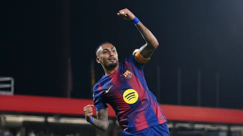 Raphinha comemora gol pelo Barcelona. Foto: David Ramos/Getty Images