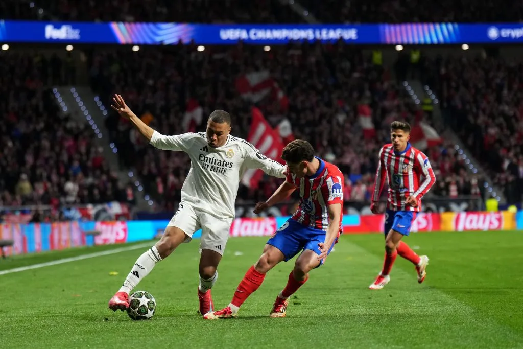 Kylian Mbappé em Atlético de Madrid x Real Madrid. (Photo by Angel Martinez/Getty Images)