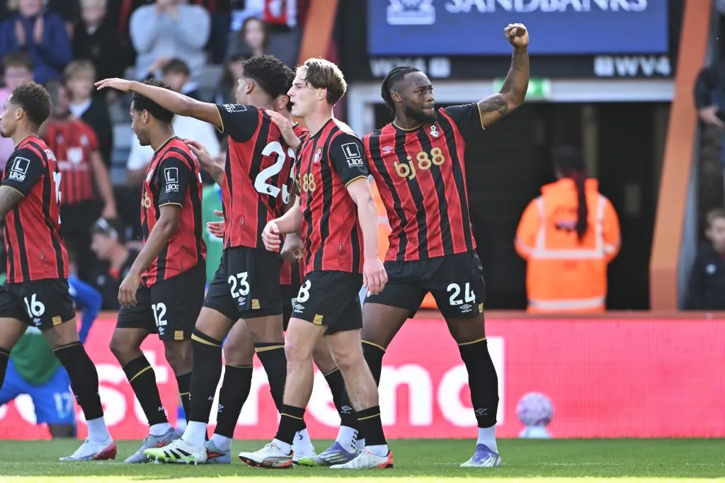 Semenyo em ação pelo Bournemouth