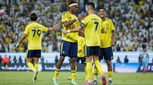 Cristiano Ronaldo comemora gol com colegas do Al-Nassr (Abdullah Ahmed/Getty Images)
