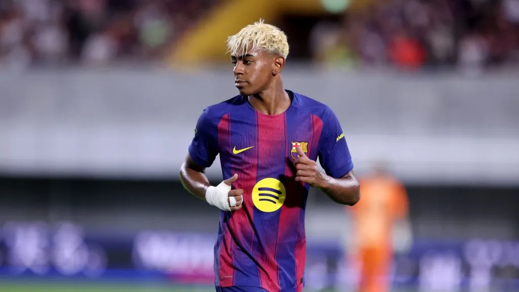 Lamine Yamal, atacante do Barcelona