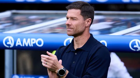 Xabi Alonso comandando o Real Madrid. Foto: Juan Manuel Serrano Arce/Getty Images