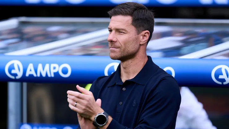 Xabi Alonso comandando o Real Madrid. Foto: Juan Manuel Serrano Arce/Getty Images