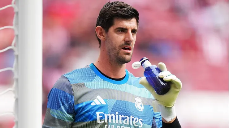 Courtois, do Real Madrid, é alvo de críticas após derrota para Atlético. (Photo by Angel Martinez/Getty Images)