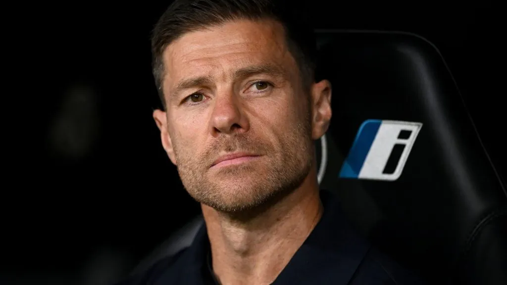 Xabi Alonso será obrigado a mexer na escalação do Real Madrid (foto: Denis Doyle/Getty Imagens)