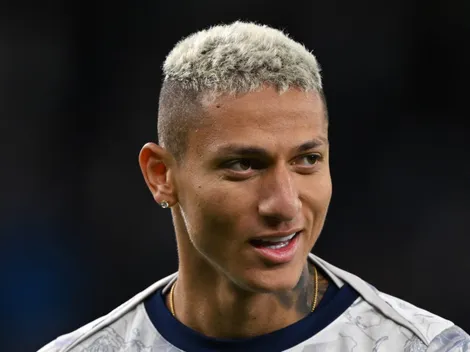 Flamengo mira Richarlison e Gabriel Jesus