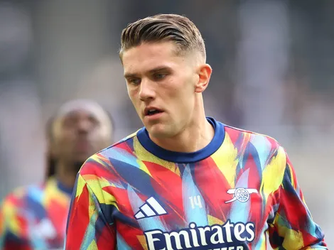 Newcastle x Arsenal: Saka rasga o verbo após pênalti não marcado em Gyökeres