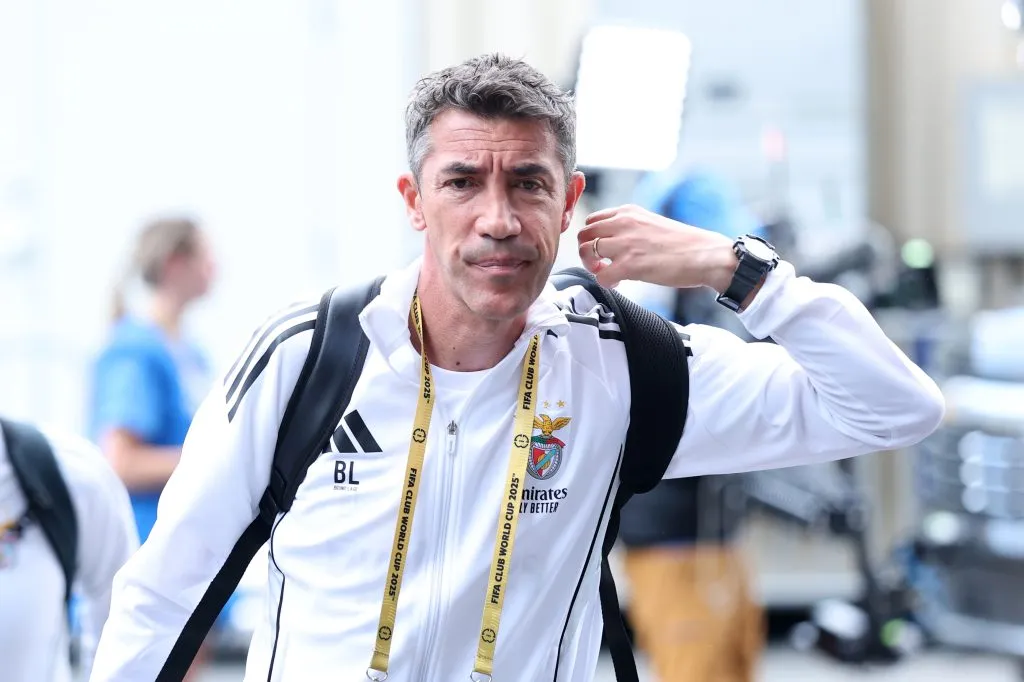 Bruno Lage, técnico do SL Benfica, chega ao estádio antes da partida do grupo C da Copa do Mundo de Clubes da FIFA 2025 entre SL Benfica e FC Bayern München no Estádio Bank of America em 24 de junho de 2025 em Charlotte, Carolina do Norte. Foto: Kevin C. Cox/Getty Images