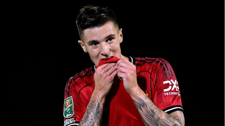 Manchester United se decepciona com Sesko e recebe aval da Juventus para contratar Vlahovic em janeiro. (Photo by Shaun Botterill/Getty Images)