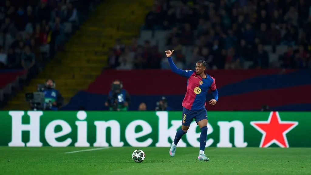 Balde reforça o Barcelona contra o PSG (foto: Pedro Salado/Getty Imagens)