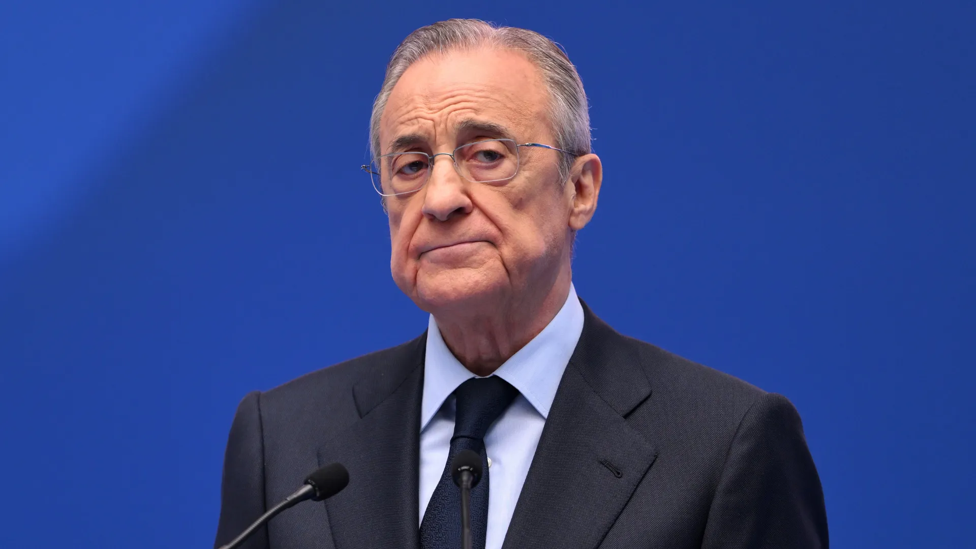 Florentino Pérez durante coletiva do Real Madrid. (Foto: David Ramos/Getty Images)