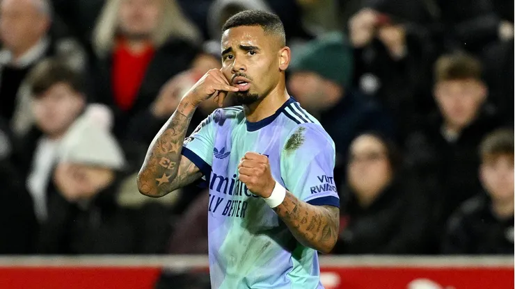Monitorado pelo Flamengo, Gabriel Jesus só deixará o Arsenal por R$ 215,5 milhões. (Photo by Mike Hewitt/Getty Images)