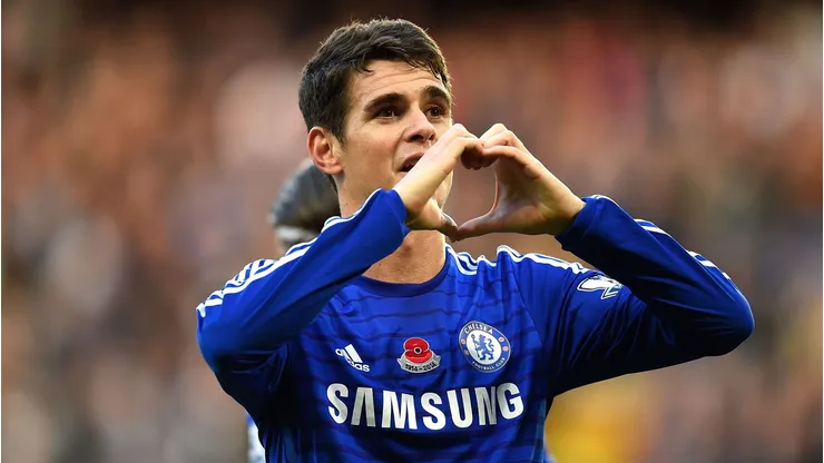 Oscar relembrou os bastidores de sua chegada ao futebol inglês. Foto: Mike Hewitt/Getty Images