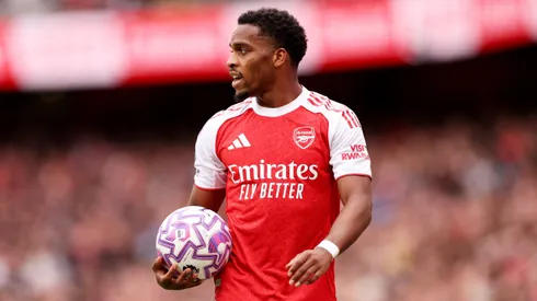 Jurrien Timber, lateral do Arsenal e alvo do Bayern de Munique. Foto: Jack Thomas