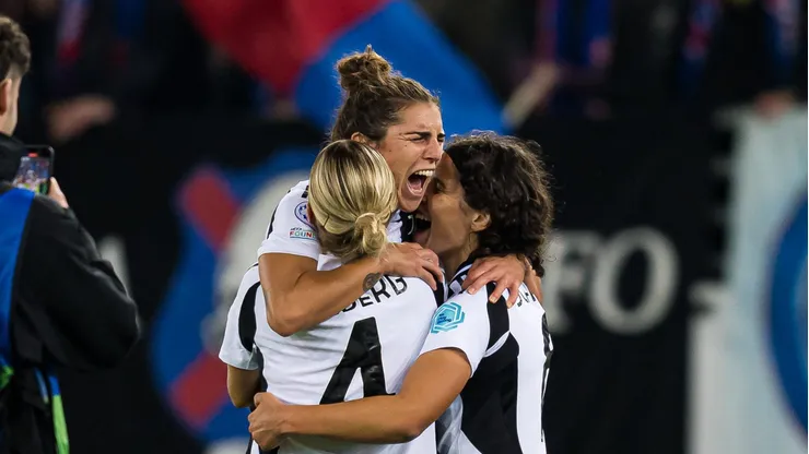 Juventus Feminino (Photo by Marius Simensen/Getty Images)