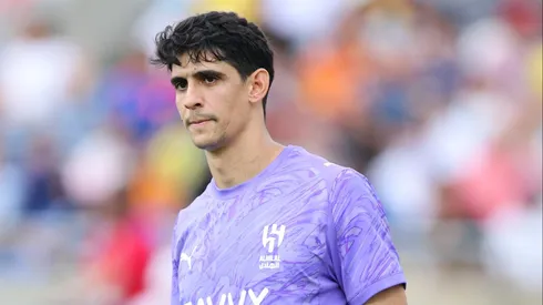 Bounou, do Al-Hilal, recebe propostas do futebol europeu, mas decide permanecer na Arábia Saudita. (Photo by Alex Grimm/Getty Images)