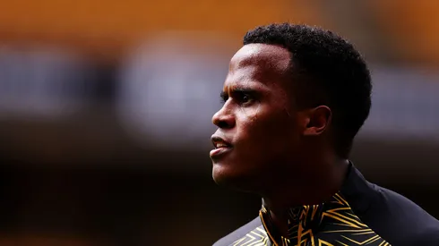 Jhon Arias é comandado por Vítor Pereira no futebol inglês