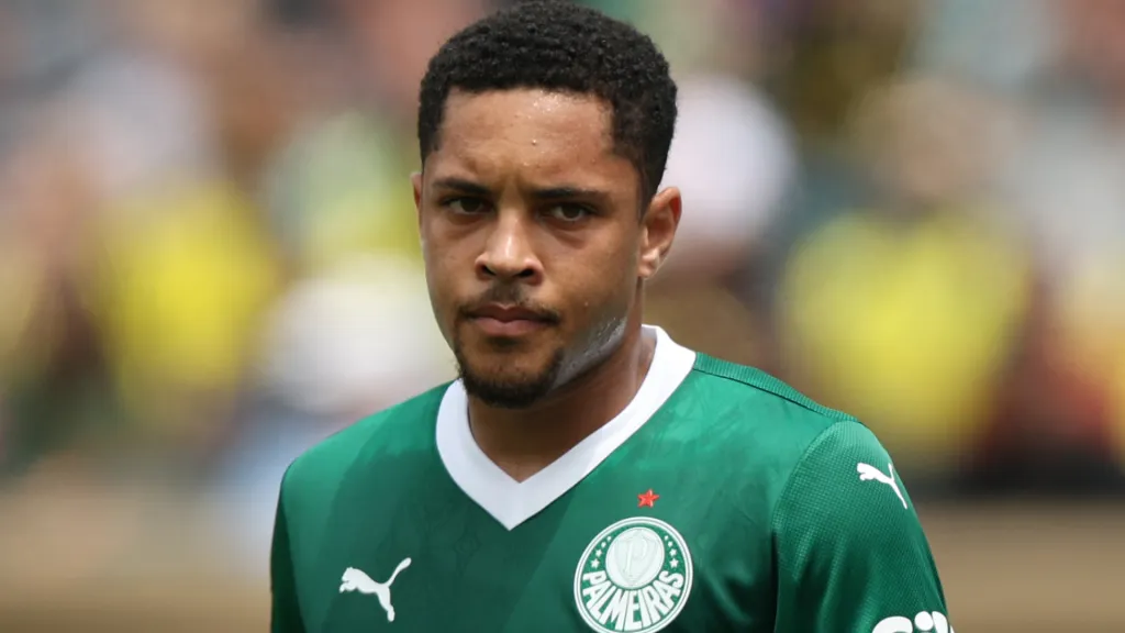 Vitor Roque em campo com o Palmeiras. Francois Nel/Getty Images