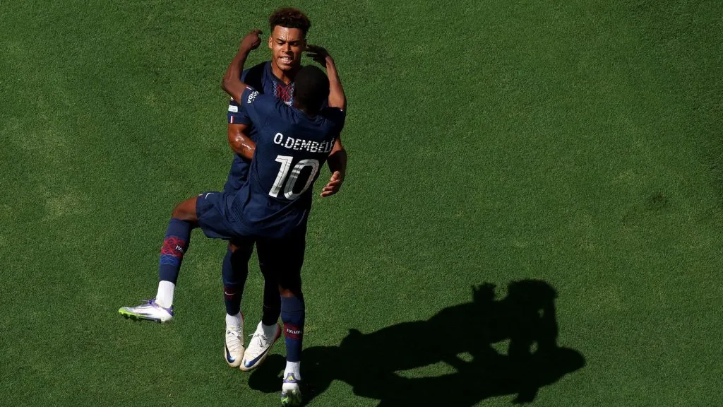 Dembélé e Doué continuam afastados no PSG por razões médicas (foto: Luke Hales/Getty Imagens)