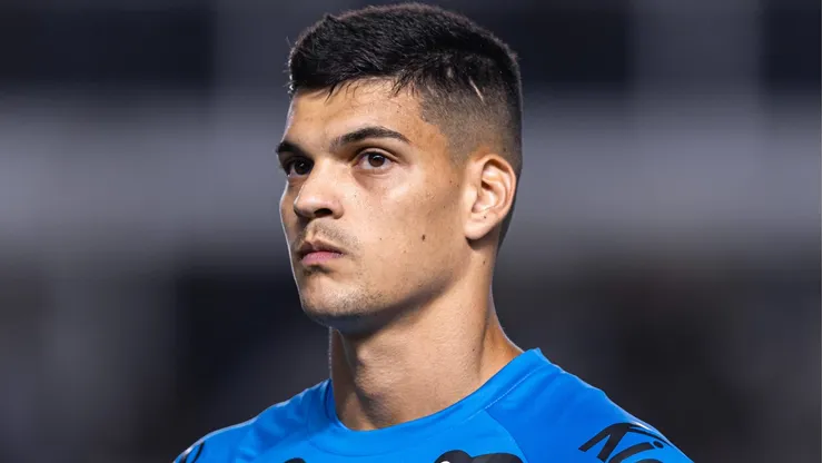 Flamengo demonstrou interesse em Gabriel Brazão, mas goleiro do Santos pode reforçar o Al-Nassr. Foto: Abner Dourado/AGIF