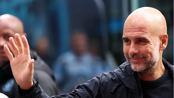 No Fenerbahçe, o goleiro recuperou a alegria de competir, conquistou a torcida com defesas e lançamentos precisos e estreitou laços com Pep Guardiola, que segue acompanhando sua trajetória. Foto: Justin Setterfield/Getty Images)
