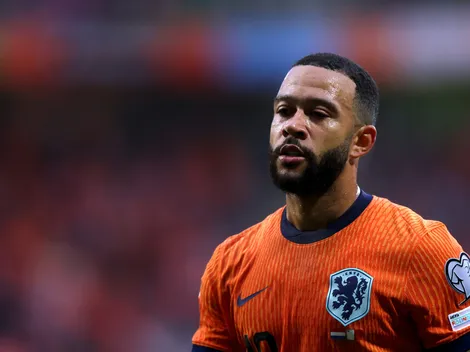Memphis Depay vai atrasar em apresentação à seleção da Holanda
