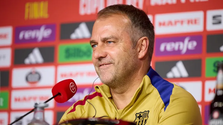 Hansi Flick pelo Barcelona. (Foto: Fran Santiago/Getty Images)