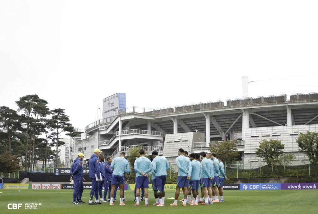 Delegação da Seleção Brasileira em treino nesta terça-feira (07), no Goyand Stadium, visando o duelo contra a Coreia do Sul, na sexta (Foto: @rafaelribeirorio / Flickr Oficial / CBF).