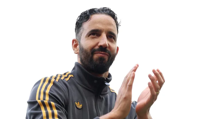 Manchester United de Ruben Amorim se torna o favorito para contratar Vlahovic, sonho do Flamengo. (Photo by Matt McNulty/Getty Images)