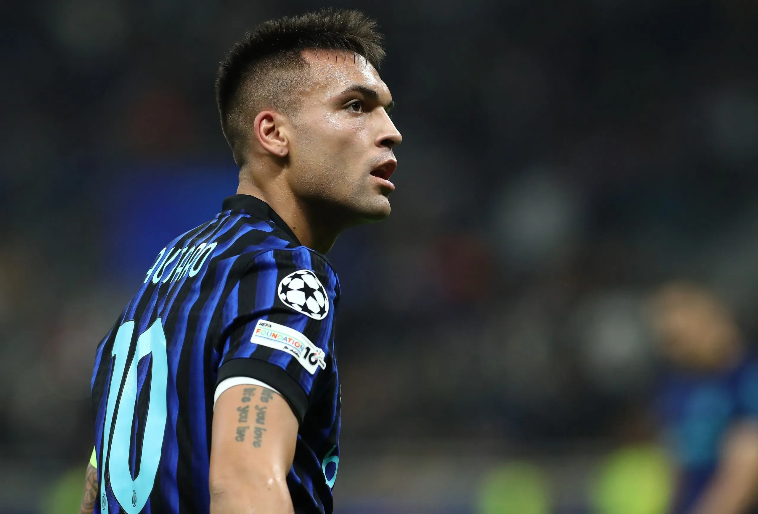 Lautaro Martínez, em campo