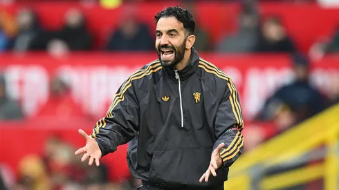 Dono do Manchester United diz que Ruben Amorim vem sendo injustiçado. (Photo by Gareth Copley/Getty Images)