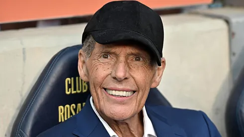 Miguel Ángel Russo morre aos 69 anos.