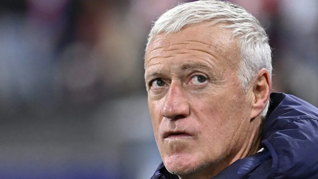 O craque do Real Madrid deve ser poupado da estreia contra o Azerbaijão, em decisão conjunta entre a equipe médica e Didier Deschamps, que prioriza uma recuperação completa antes de seu retorno. (Photo by Aurelien Meunier/Getty Images)