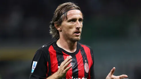 Milan é ousado no mercado e inicia conversas para ter Bernardo Silva ao lado de Modrić. (Photo by Marco Luzzani/Getty Images)