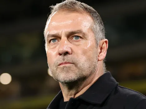 Hansi Flick pede ao Barcelona a contratação de Alejandro Grimaldo