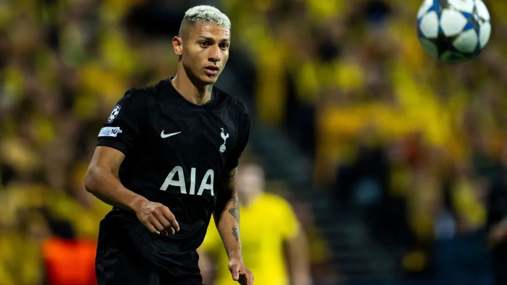 Richarlison em jogo do Tottenham (foto: Martin Ole Wold/Getty Images)