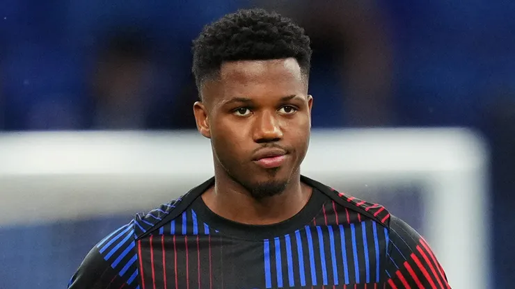 Atacante Ansu Fati em treino (Foto: Alex Caparros/Getty Images)