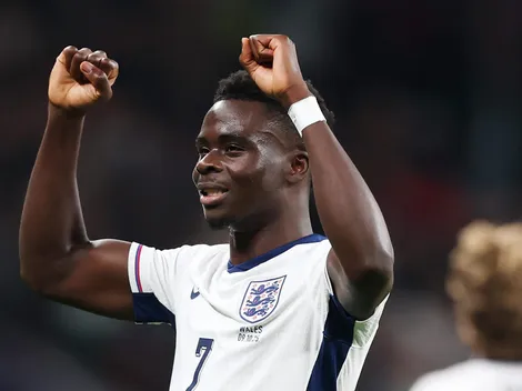 Inglaterra vence País de Gales com golaço de Bukayo Saka