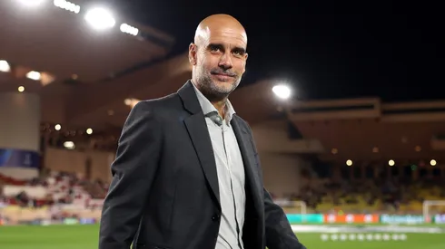 Pep Guardiola, do Manchester City, quer Vincent Kompany como o seu sucessor no clube.(Photo by Alex Pantling/Getty Images)