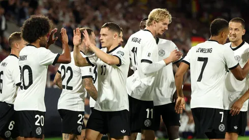 Jogadores da Alemanha, que jogam nesta sexta-feira (10), a partir de 15h45 (Horário de Brasília) (Foto: Dean Mouhtaropoulos/Getty Images)