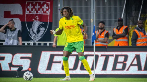 O zagueiro Tylel Tati em ação pelo Nantes (Arnaud Duret/Nantes)