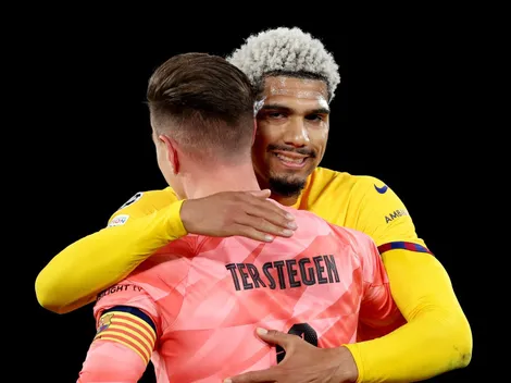 Barcelona pede R$ 281 milhões para negociar Ronald Araújo com o Manchester United