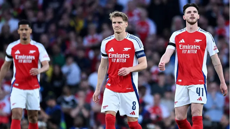 O Arsenal planeja reforçar sua estabilidade a longo prazo ao preparar a renovação dos contratos de Declan Rice e Martin Ødegaard. (Photo by Justin Setterfield/Getty Images)